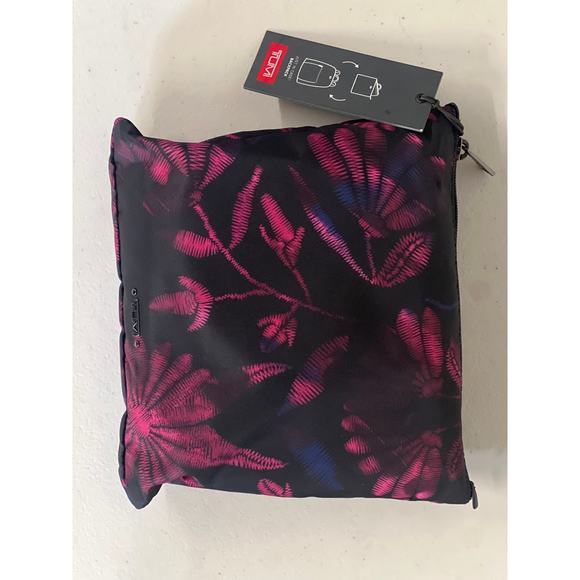 New nwt Tumi just in case backpack printed floral  purple black travel emergency - Picture 3 of 9